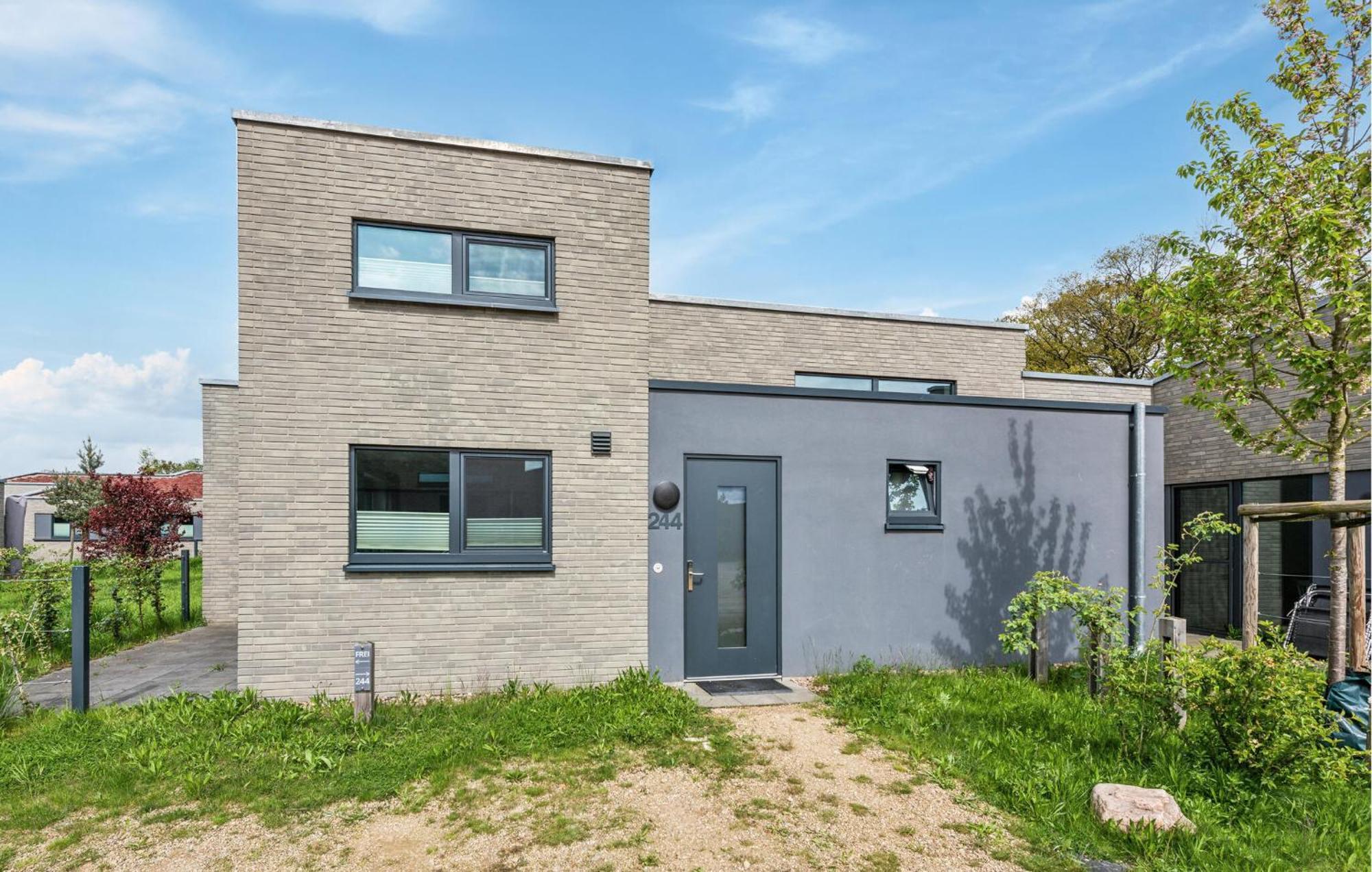 Nice Home In Lembruch-Duemmer See With Sauna Eksteriør bilde